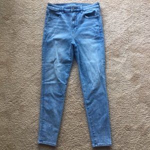 American Eagle Light Wash Jeans